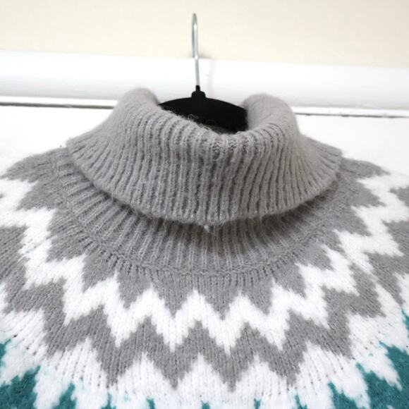 Urban Outfitters Fair Isle Colorful Turtleneck Sweater S/M Retro Winter Comfy - Picture 5 of 8